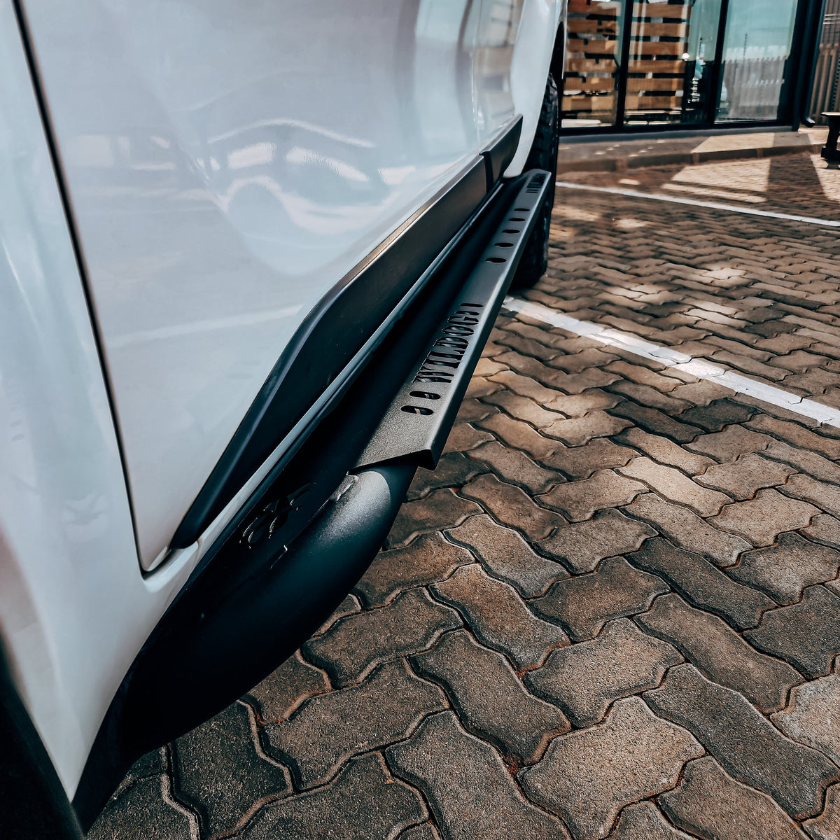 Wildog Toyota Hilux GD6 (2016-2025) Standard Rock Sliders