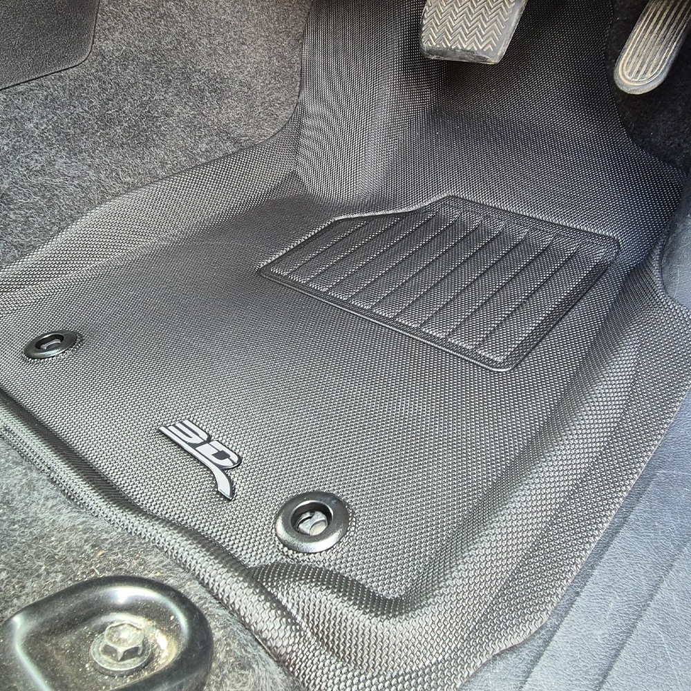 3D MAXpider KAGU Fortuner 2016-Present (AT) Moulded Floor Mats