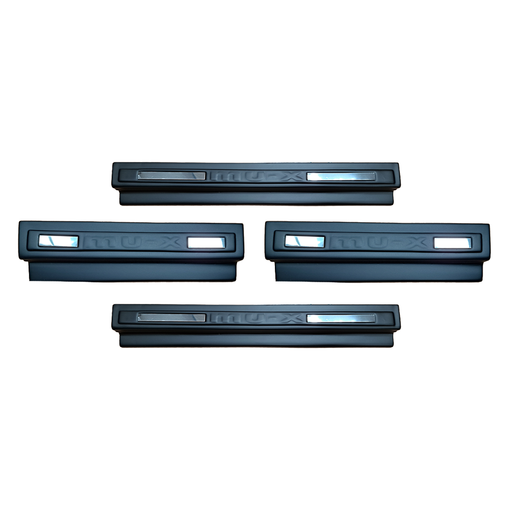 Isuzu MUX 21+ Scuff Plate Matt Black