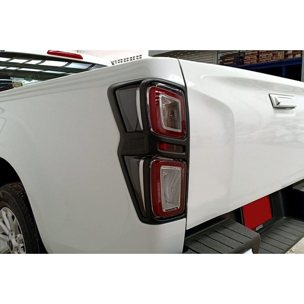 Isuzu DMAX Tail Light Cover 19+ M/B Low Level
