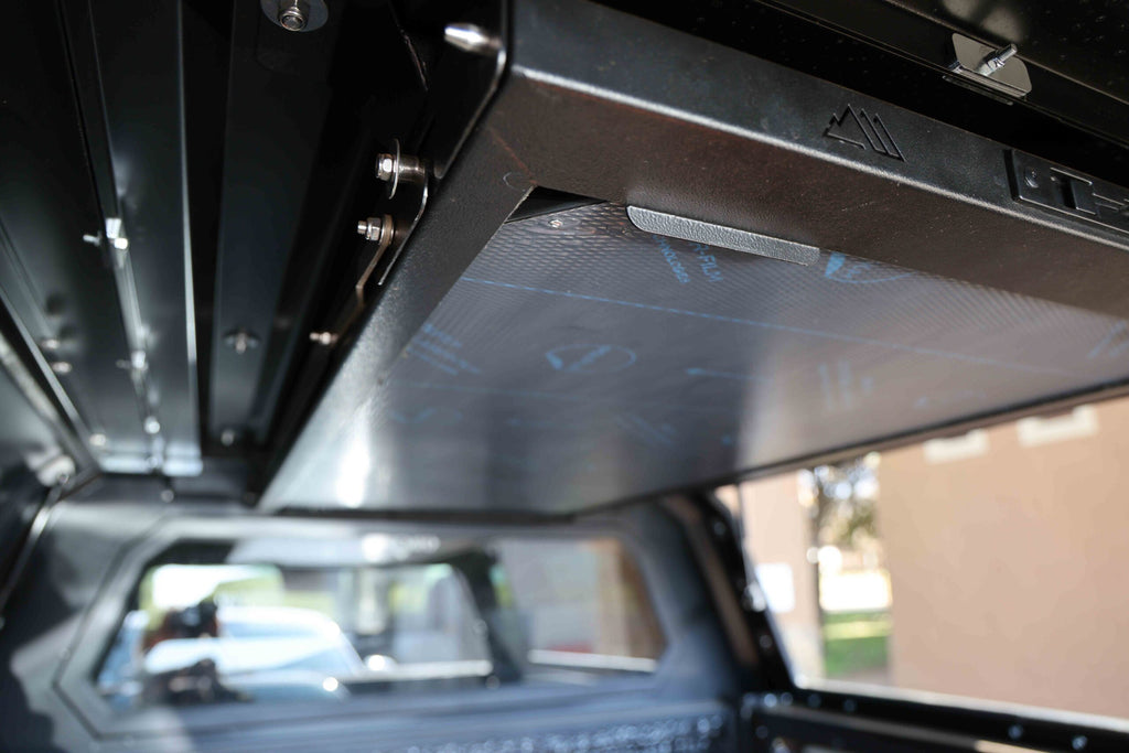 CanoPeak roof table and mount underside detail