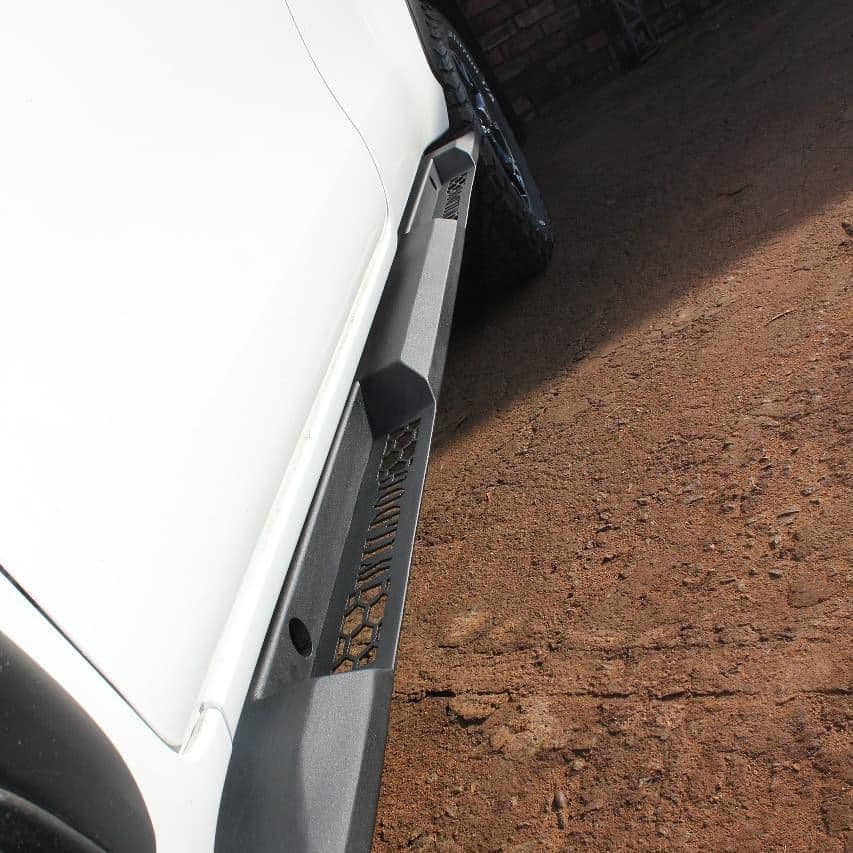 Wildog Toyota Hilux GD6 (2016-2025) Warrior Style Rock Sliders